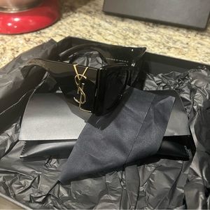 Brand New Authentic Yves Saint Laurent Sunglasses